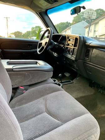 07 Chevy Silverado 2500HD Extended Cab Work Truck, 6.5ft Bed for sale in Mystic, CT – photo 22