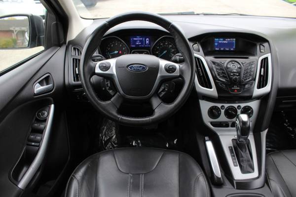 2013 Ford Focus SE - cars & trucks - by dealer - vehicle automotive... for sale in Crest Hill, IL – photo 9
