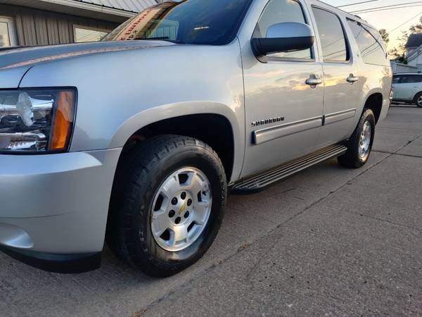 2 OWNER! REMOTE START! 2013 CHEVROLET SUBURBAN 1500 LT 4WD-3RD ROW -... for sale in Cedar Rapids, IA – photo 20