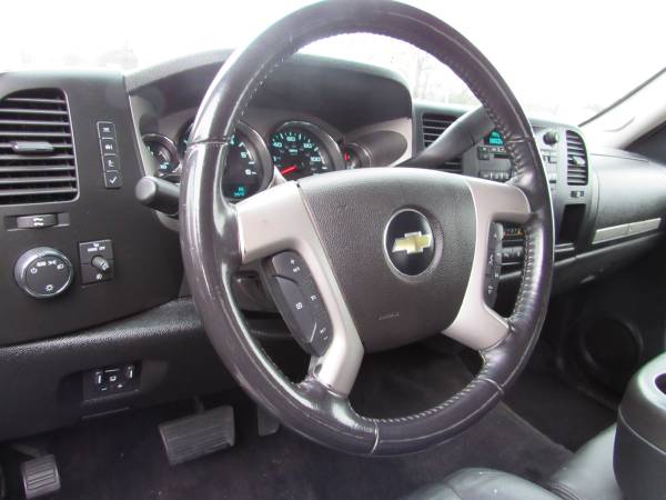 2009 Chevy Silverado 1500 LT Ext Cab 4WD - cars & trucks - by dealer... for sale in Alliance, OH – photo 18