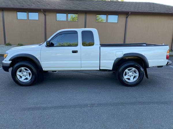2004 Toyota Tacoma PreRunner Xtra Cab V6 SR5 LOW 104K Mile NO for sale in Portland, OR – photo 2