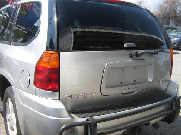 2005 GMC ENVOY - - by dealer - vehicle automotive sale for sale in STATEN ISLAND, NY – photo 6