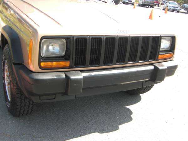 1999 JEEP CHEROKEE XJ 4.0L 4WD, LOW MILES, VERY CLEAN EXEMPLE - cars... for sale in San Diego, CA – photo 6