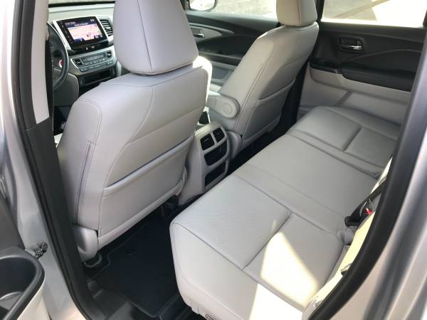 2018 Honda Ridgeline RTL-T AWD 18xxx Miles Navigation 26 MPG Warranty for sale in Circle Pines, MN – photo 12