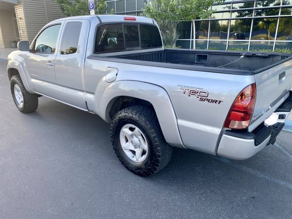 2006 Toyota Tacoma trd sport manual 6 speed 4x4 - - by for sale in Chico, CA – photo 11