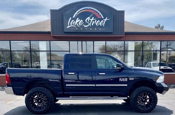 2015 Ram 1500 Big Horn - - by dealer - vehicle for sale in Grayslake, IL – photo 5