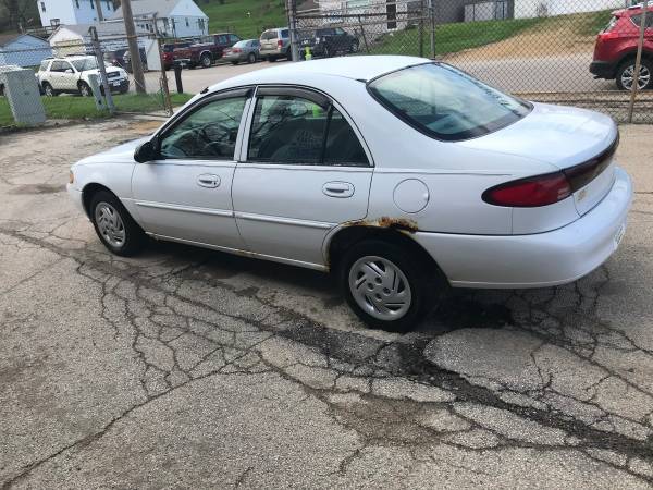 2000 Ford Escort 74,000 miles GREAT ON GAS for sale in Clinton, IA – photo 2