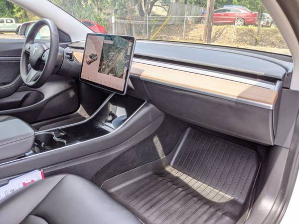 2020 Tesla Model 3 Standard Range Plus SKU: LF612841 Sedan - cars & for sale in Austin, TX – photo 22