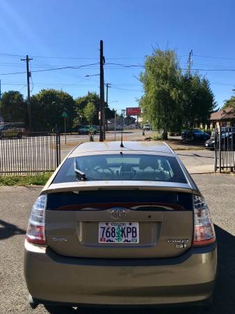 2006 Toyota Prius. Leather Seats. Backup Camera. 52 Service Records. for sale in Portland, OR – photo 5