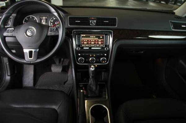 2014 VW Volkswagen Passat TDI SEL Premium coupe Gray for sale in Austin, TX – photo 9