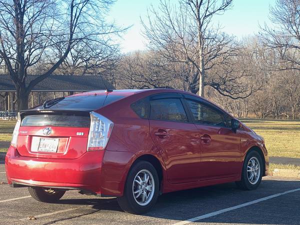 2010 TOYOTA PRIUS THREE - cars & trucks - by dealer - vehicle... for sale in Shakopee, MN – photo 8