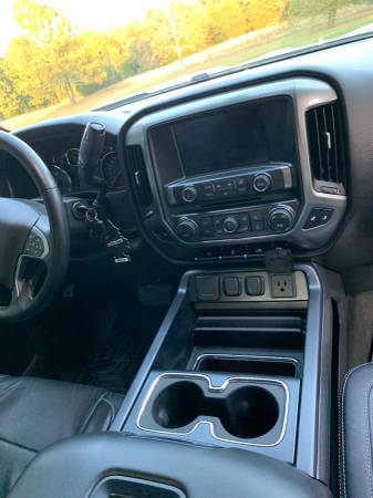 2016 Chevy Silverado 1500 Crew Cab 4x4! for sale in Leitchfield, KY – photo 5