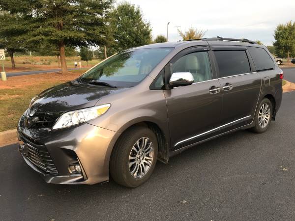2018 toyota sienna for sale in Boiling Springs, SC – photo 8