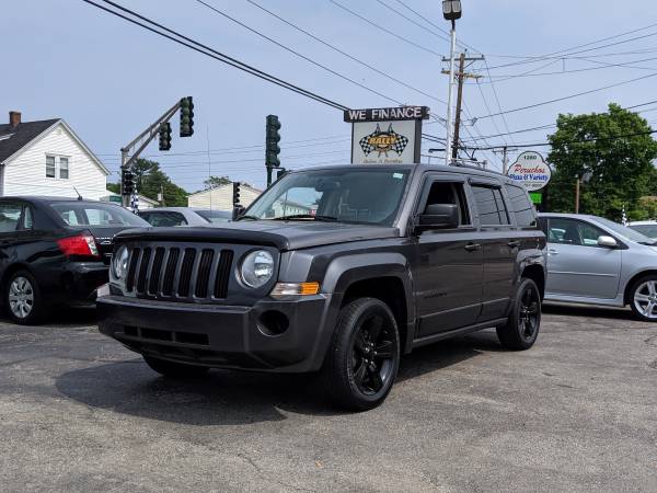 2015 Jeep Patriot with only 58,282 Miles - cars & trucks - by dealer... for sale in Worcester, MA – photo 3