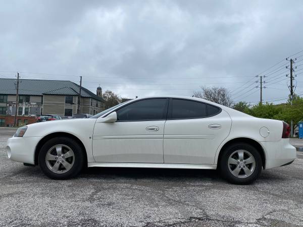 2006 Pontiac Grand Prix 3 8L - - by dealer - vehicle for sale in Indianapolis, IN – photo 3