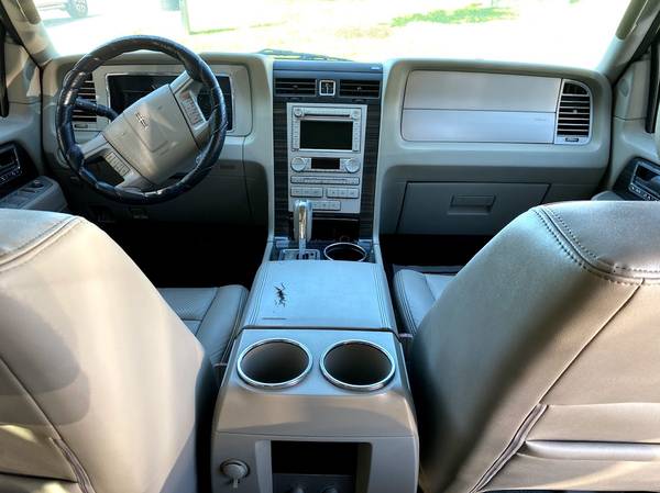 2008 Lincoln Navigator L - cars & trucks - by owner - vehicle... for sale in Lexington, KY – photo 11