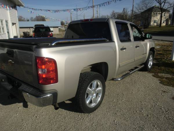 09 CHEVY CREW CAB LT - cars & trucks - by owner - vehicle automotive... for sale in Osceola, IA – photo 11