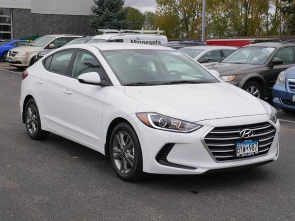 2018 Hyundai Elantra SEL for sale in Walser Experienced Autos Burnsville, MN – photo 4