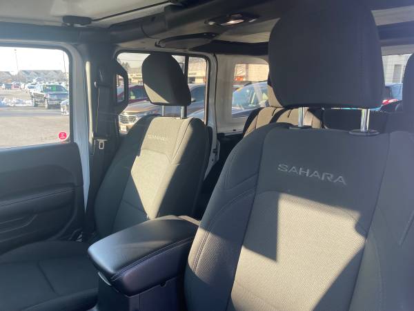 2018 JEEP WRANGLER UNLIMITED SAHARA - - by dealer for sale in Mount Joy, PA – photo 12