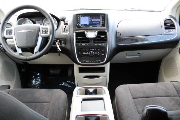 2011 Chrysler Town & Country Touring Stock #:80171G for sale in Mesa, AZ – photo 18