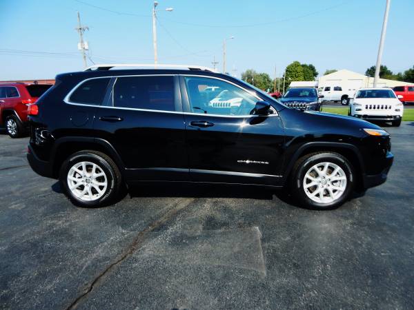 2017 JEEP CHEROKEE LATITUDE FWD 2.4L AUTO CAMERA SUBWOOFER VERY NICE!! for sale in Carthage, OK – photo 20