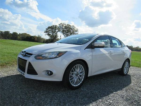 2014 FORD FOCUS TITANIUM, White APPLY ONLINE-> BROOKBANKAUTO.COM!! -... for sale in Summerfield, NC – photo 14