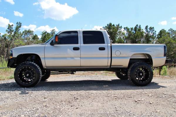2001 CHEVROLET SILVERADO 1500HD 4X4 - LIFTED - LOW MILES - 20X12 & 35s for sale in Leander, AR – photo 4