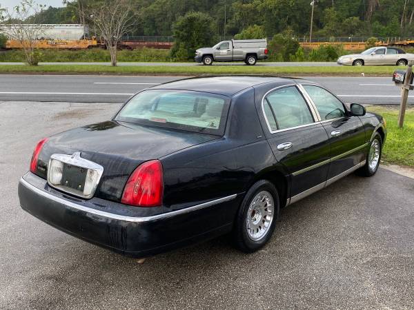 1999 Lincoln Town Car -DEALMAKER AUTO SALES - BEST PRICES IN TOWN -... for sale in Jacksonville, FL – photo 12