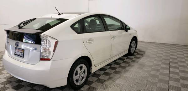 2010 Toyota Prius IV - cars & trucks - by dealer - vehicle... for sale in Chico, CA – photo 7