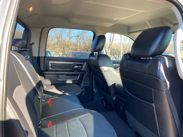 🔥 2016 RAM 1500 HEMI Sport (ONLY 88K MILES) - cars & trucks - by... for sale in Cottage Grove, WI – photo 9