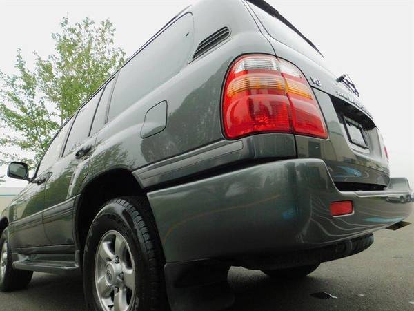 2002 Toyota Land Cruiser Sport utility 4WD / 3Rd Seat / 1-OWNER /... for sale in Portland, OR – photo 23