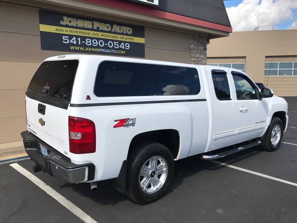 2010 CHEVY SILVERADO 1500 LTZ EXT-CAB 4WD LOADED EXTRA-CLEAN. for sale in Medford, OR – photo 3