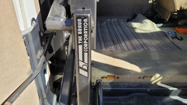 DODGE RAM WHEELCHAIR VAN HAND CONTROL TRANSFER SEAT LOW MILE FREE... for sale in Jonesboro, District Of Columbia – photo 7