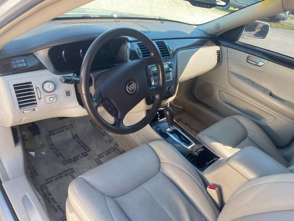 2010 CADILLAC DTS - - by dealer - vehicle automotive for sale in Indianapolis, IN – photo 10