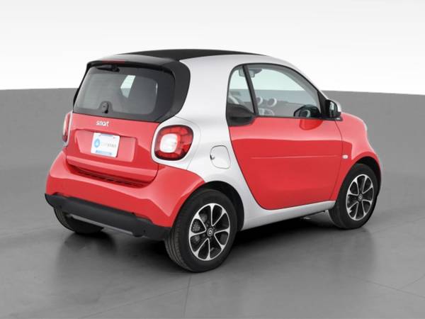 2017 smart fortwo Passion Hatchback Coupe 2D coupe Red - FINANCE -... for sale in Springfield, MA – photo 11