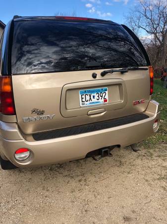 2004 GMC Envoy SLT - cars & trucks - by owner - vehicle automotive... for sale in Stockton, WI – photo 4