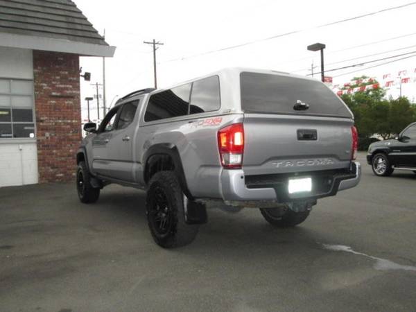 2016 Toyota Tacoma Double Cab TRD Off-Road 4D 6 ft Cars and Trucks for sale in Portland, OR – photo 5