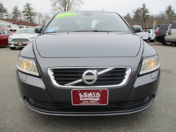 2011 Volvo S40 T5 Heated Leather Low Miles Sedan for sale in Brentwood, NH – photo 8