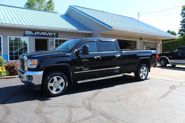 2015 *GMC* *2500 SLT LB* *SLT 4WD DURAMAX* BLACK for sale in Wooster, OH – photo 2