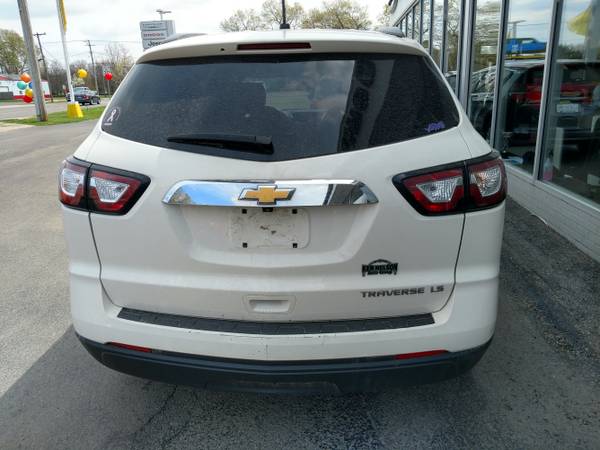 2014 Chevy Traverse (Third Row Seating) - - by dealer for sale in Loves Park, IL – photo 2