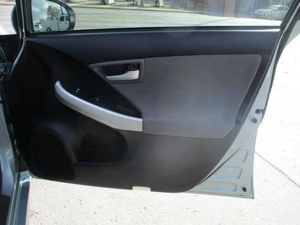 2012 TOYOTA PRIUS Five - hatchback - cars & trucks - by dealer -... for sale in Casper, WY – photo 17