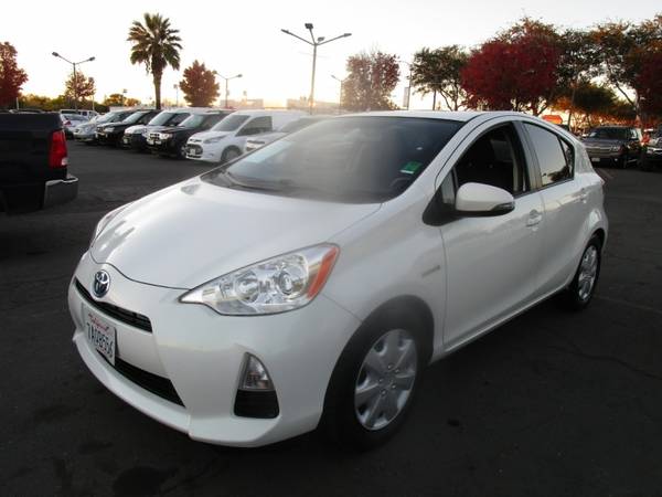 2013 Toyota Prius C - RECENTLY SMOGGED - OIL AND OIL FILTER CHANGED... for sale in Sacramento , CA – photo 2