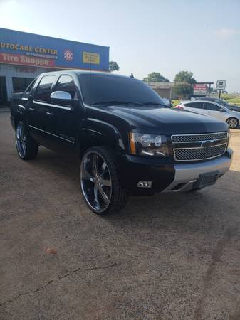 Chevy Avalanche 2008 Z71 - cars & trucks - by owner - vehicle... for sale in Little Rock, AR – photo 4