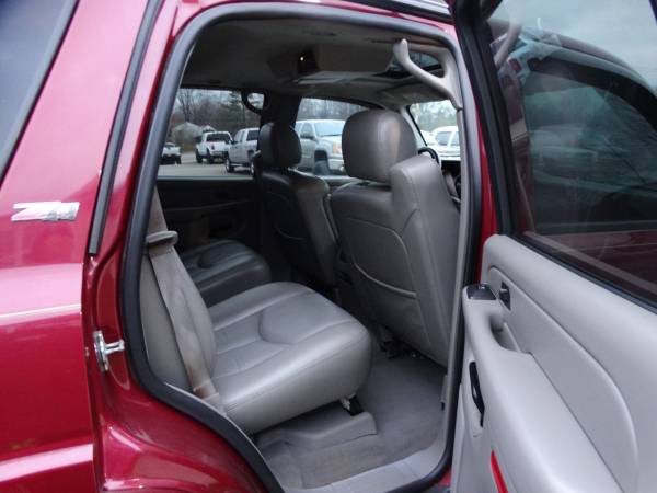 ** 2005 Chevrolet Tahoe Fully Loaded 4x4 5.3L V8** - cars & trucks -... for sale in Medina, OH – photo 13