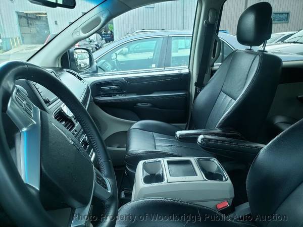 2013 Chrysler Town & Country 4dr Wagon Touring for sale in Woodbridge, District Of Columbia – photo 7