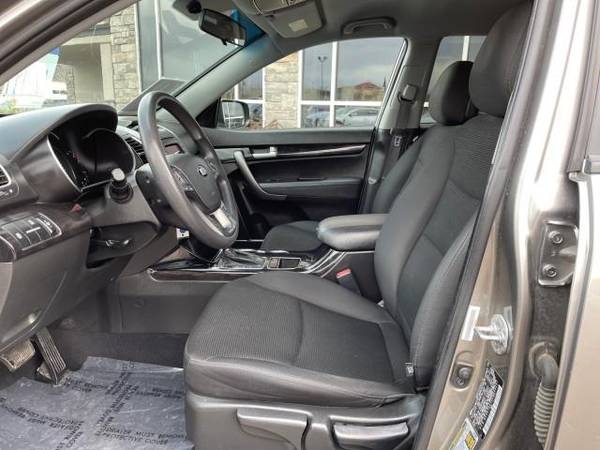 2015 Kia Sorento - - by dealer - vehicle automotive for sale in Grand Junction, CO – photo 9