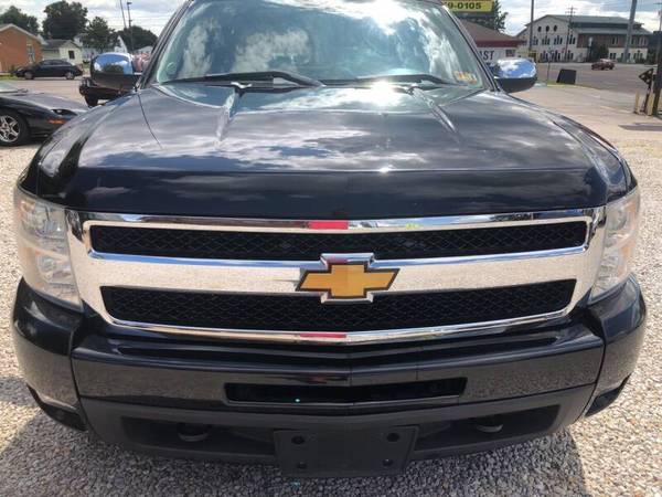 2011 CHEVY SILVERADO EXT CAB, RARE LTZ, LEATHER, SUNROOF, NEW TIRES!!! for sale in Vienna, WV – photo 8