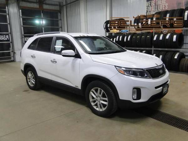 2014 Kia Sorento LX - cars & trucks - by dealer - vehicle automotive... for sale in Lakeville, MN – photo 2