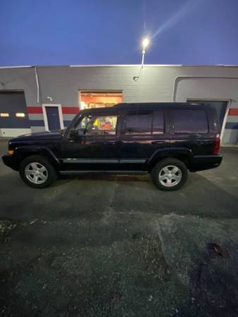 2008 Jeep Commander RWD 4dr Sport - cars & trucks - by dealer -... for sale in Runnemede, NJ – photo 4