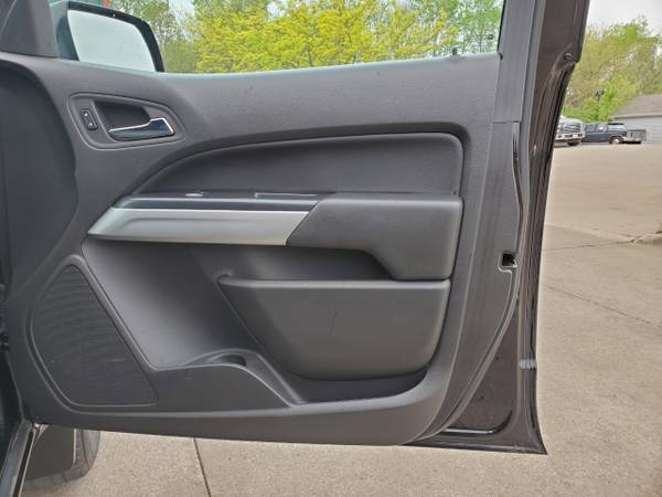 2015 Chevrolet Colorado LT 4x4 Crew Cab - - by dealer for sale in Polk City, IA – photo 20